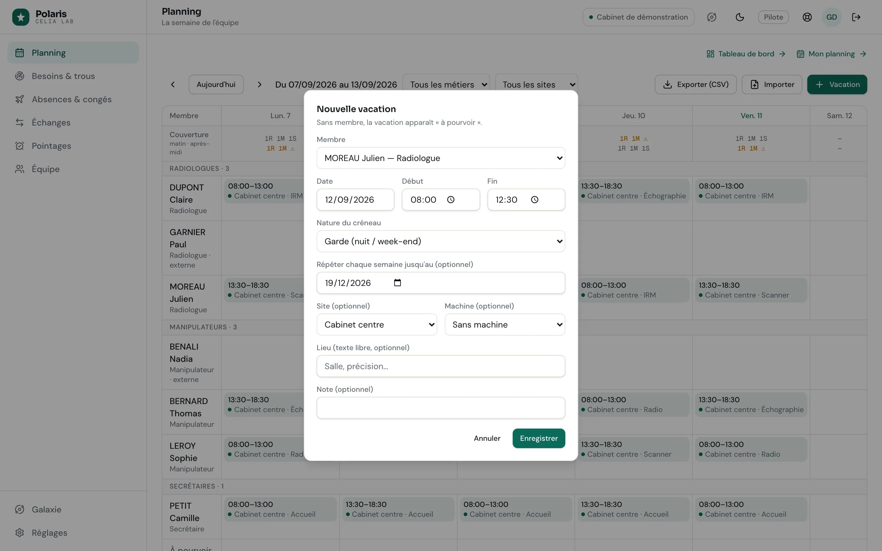 Formulaire « Nouvelle vacation » ouvert sur le planning : membre, date, horaires, nature du créneau (garde), répétition chaque semaine jusqu'à une date, site.